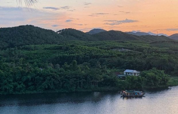Vong Canh Hill